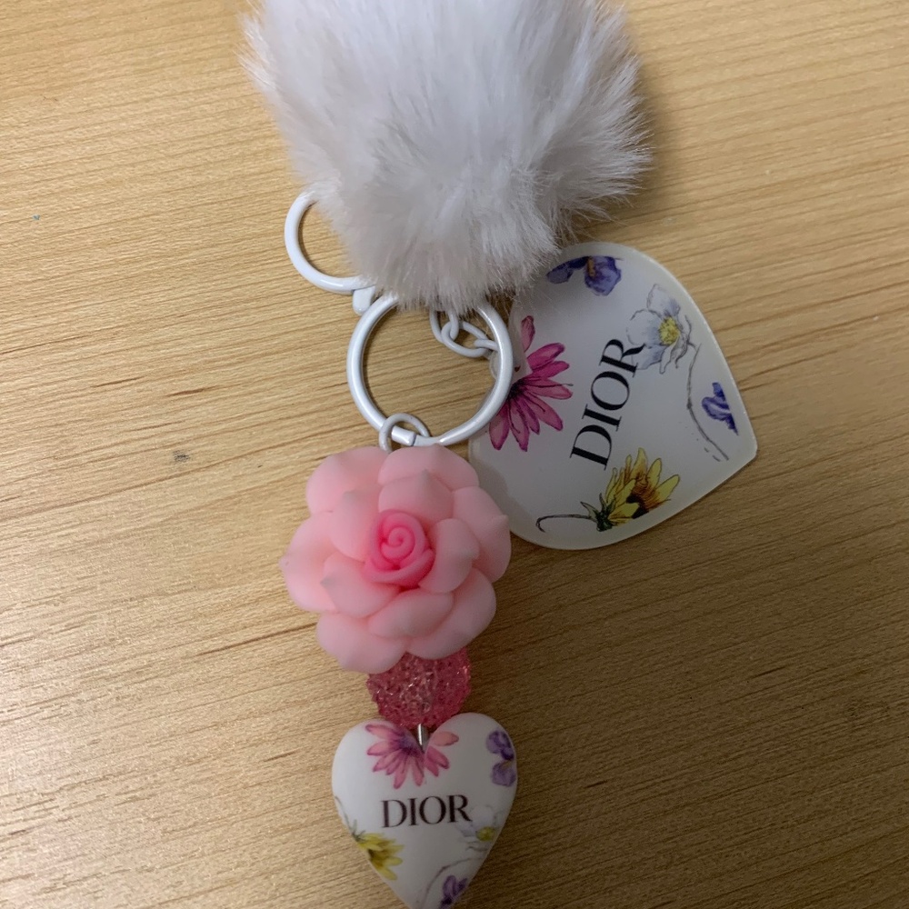 Purse accessories